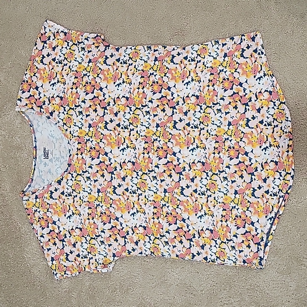 Floral Lands' End T-Shirt Size Medium